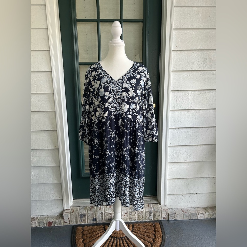 J. Jill blue and white floral dress with 3/4 sleeves Petite Med